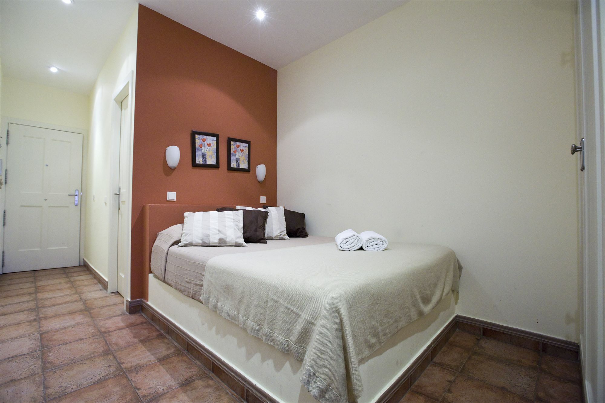 Apartamento Tirso De Molina Madrid Exterior photo